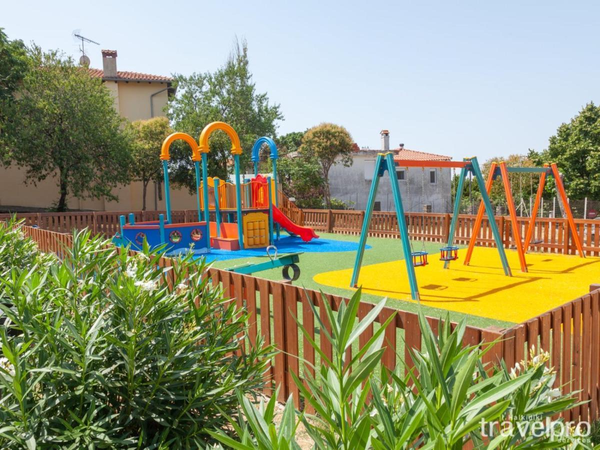 Villa Artemis By Rentalspro - Nikiti Halkidiki Ngoại thất bức ảnh